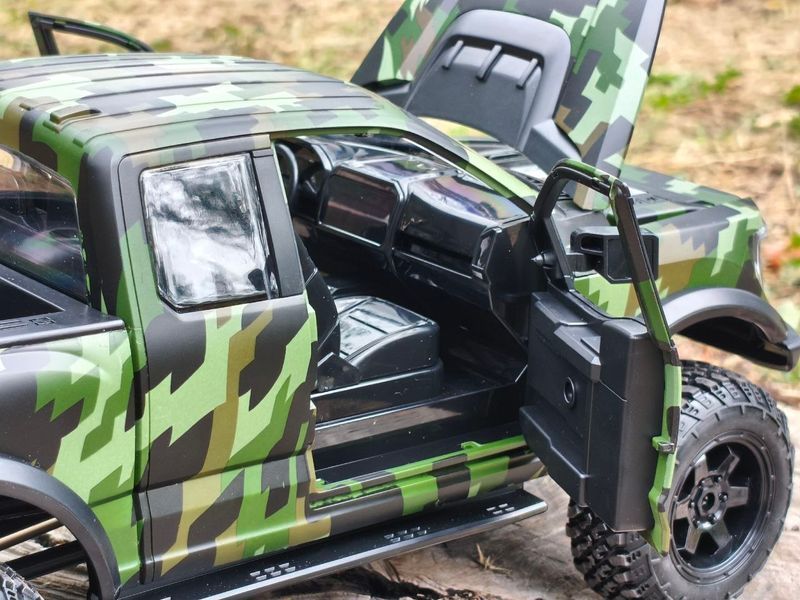 Радіокерований повнопривідний позашляховик пікап Ford F-150 4WD 1:12 (Металевий кардан, LED-світло, Двері відчиняються) &mdash; Камуфляж 1000254 фото